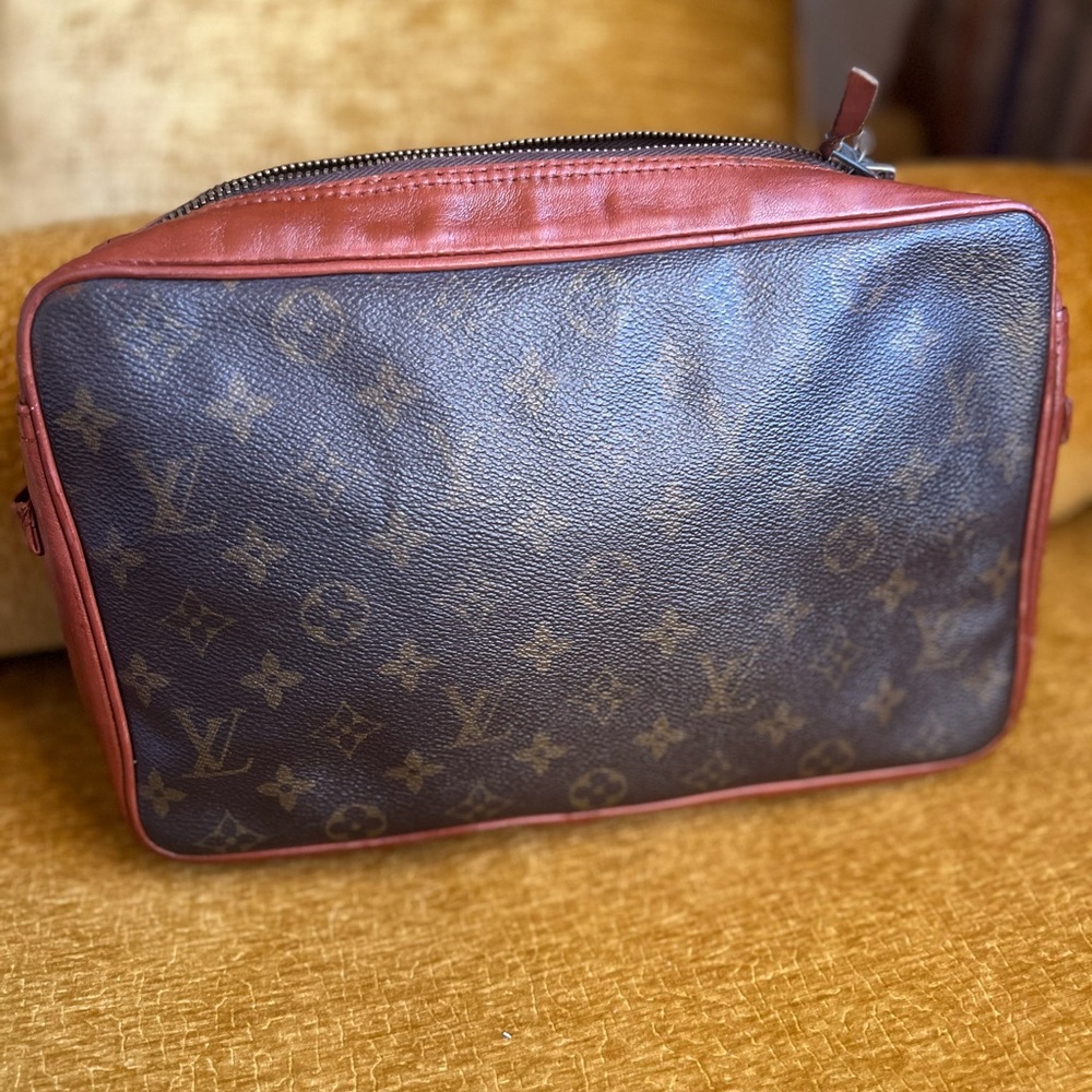 Louis Vuitton Vintage Clutch